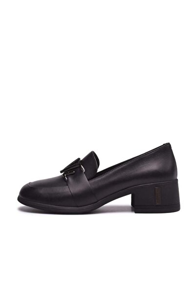 Gusse حذاء نسائي كاجوال من الجلد الطبيعي اللامع من ماتير 302-3