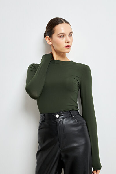 Bipantolon Γυναικεία μπλούζα χακί εξαιρετικά απαλή και ελαστική με λαιμόκοψη