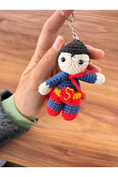 marifetli tığım El Yapımı Süper Kahraman Amigurumi Anahtarlık – Örgü Çanta Sü...