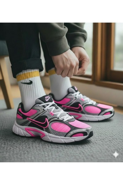 Nike V5 Rnr Women's Sneaker Sports Shoes (Sporti̇ks) Are Tight Fitting...