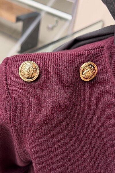 Ghisa Knitwear Tunic with Button Detail on the Shoulders