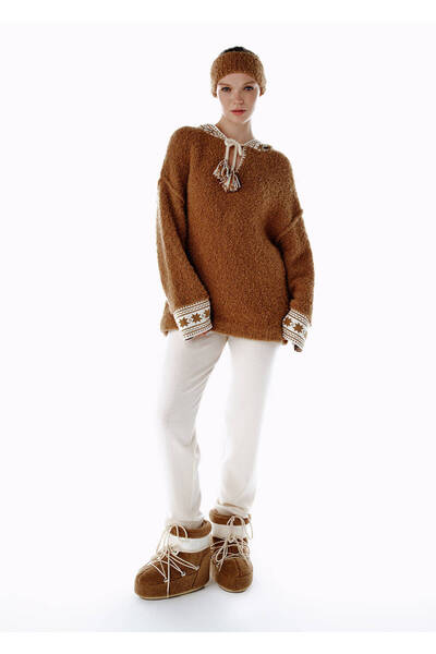 Knitss Alpaca Blend Star Patterned Hooded Knitwear