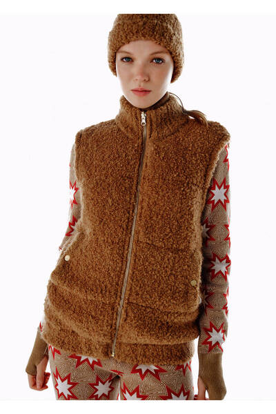 Knitss Alpaca Blend Double-Sided Wearable Knit Vest