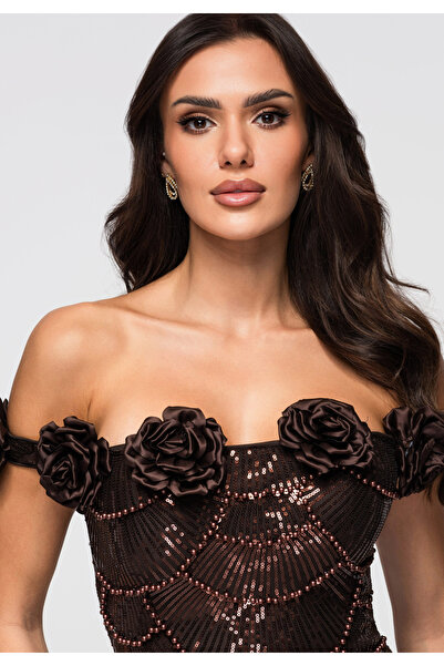 Larica by Ombre Večerní šaty LA-OM-DLR273 - hnědé