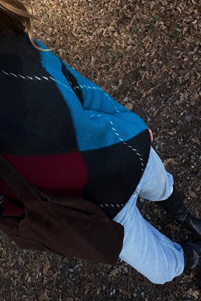 Laluvia Blue - Burgundy Baklava Sweater - 7183