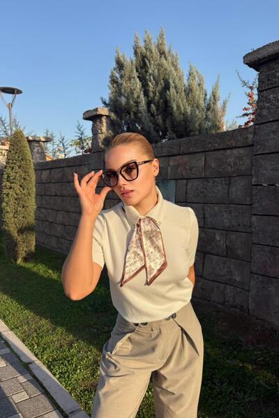 SEDA ALTAŞ Fularlı Beyaz Pamuklu BiSoul Kadın Süveter