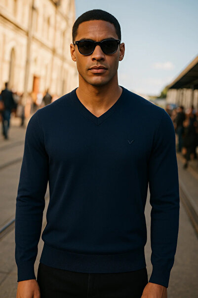 Maccali Men's Premium Comfort Casual Long Sleeve V-Neck Navy Blue Sweater