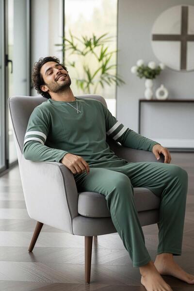 Pijamaevi Ανδρικό σετ πιτζάμες με μακρυμάνικο στυλ με πράσινο σχέδιο