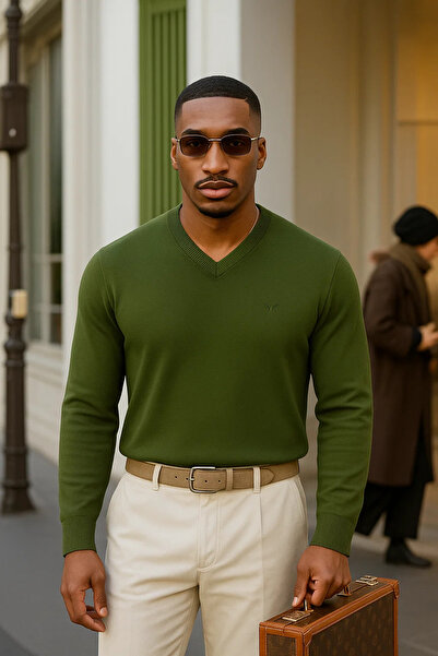 Maccali Men's Trend Casual Loose Long Sleeve V-Neck Khaki Sweater