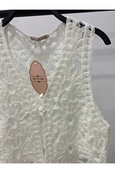 Hatun Atila Lace-Like Knit Floral Motif Fringed Vest