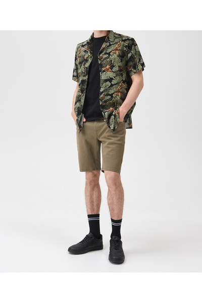 Sinsay Pantaloni scurti, Verde