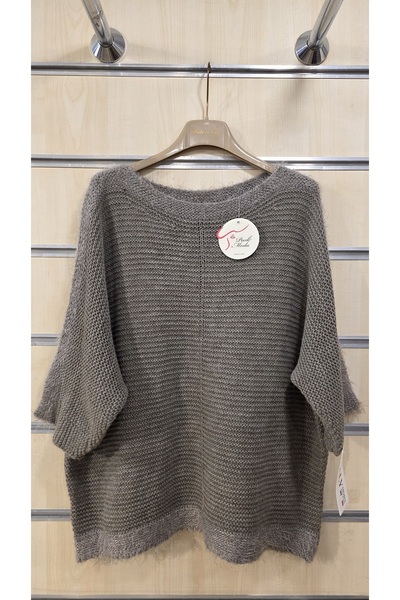 Park Moda Sweater with Tassel Detail