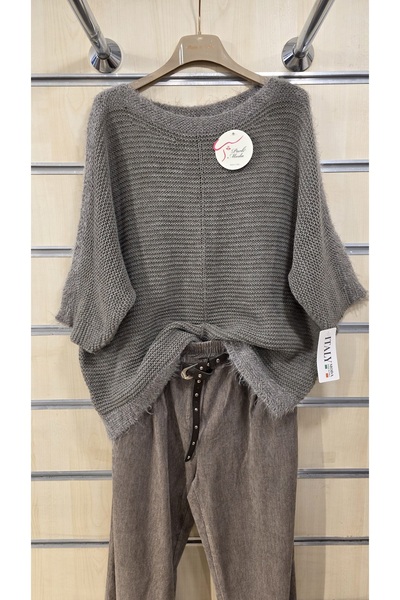 Park Moda Sweater with Tassel Detail