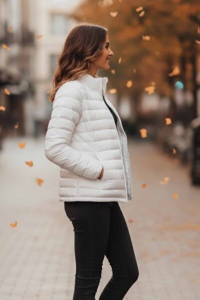 hummel Kadın Beyaz Rüzgar Geçirmez Sıcak Tutan Elyaf Dolgu Mont