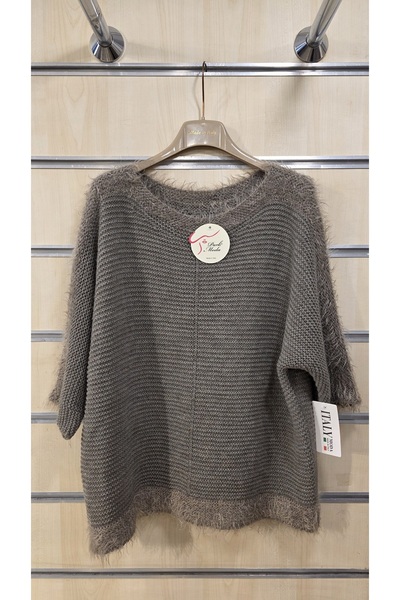 Park Moda Sweater with Tassel Detail