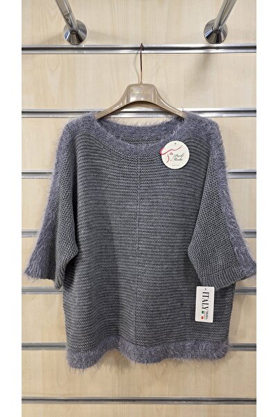 Park Moda Sweater with Tassel Detail