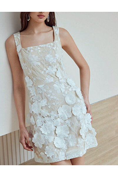 Sheya Shein mini dress, cream