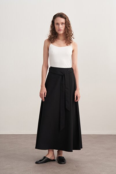 EBU Prive Women's Gabardine Belted Flared Skirt Black