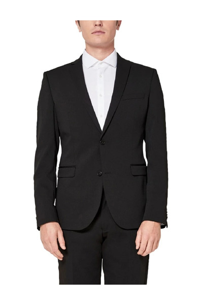 s.Oliver Sacou, Negru