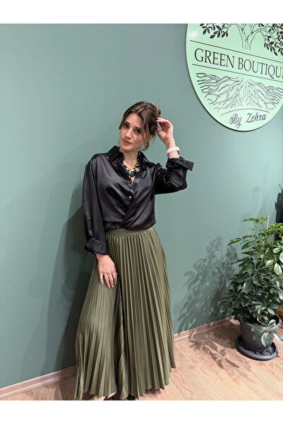 Greenboutique تنورة طويلة مطوية ولامعة