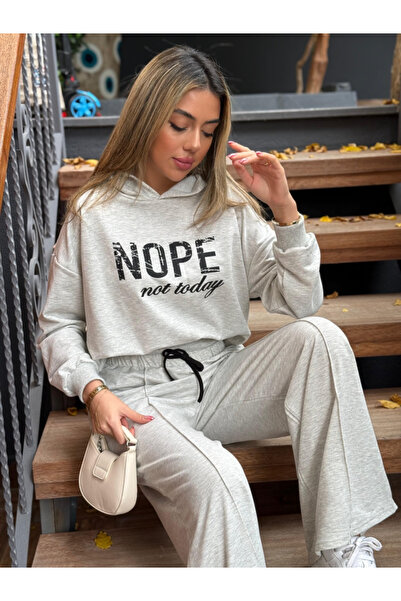 Zerenyus طقم نسائي بأكمام طويلة Nope مطبوع مكون من قطعتين باللون الرمادي