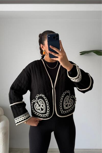 Güneş سترة قصيرة بتفاصيل تطريز شعبي