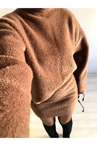 Gözde Tasarım Butik Women's Brown Bearded Knitted Mini Skirt and Stand-Up Collar Sweater Knitwear Set