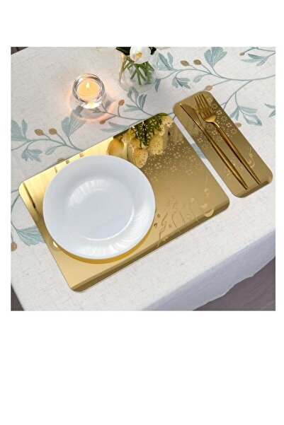 Story of candle Eid al-Fitr, Ramadan plate base, and spoons with the phrase "Eid Mubarak" (Happy Eid) in gold.