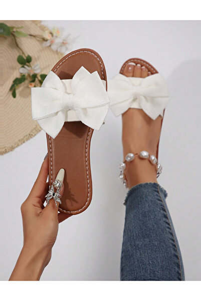 Sheya Shein flip-flops, white