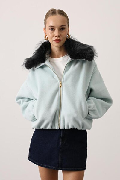 Opera Short Coat with Fur Collar