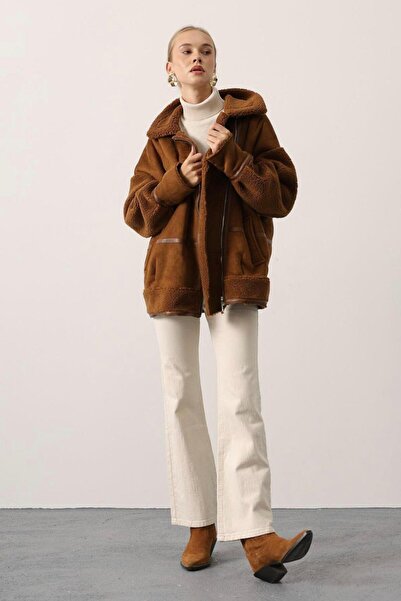 Opera Suede Plush Detailed Coat