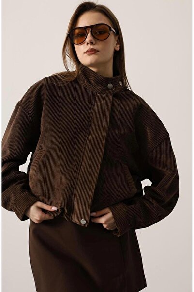 Opera معطف جاكيت مخملي بجيوب