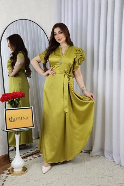 alestafham A soft dress with gold embroidery