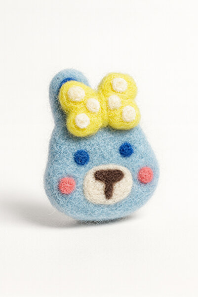 iğne izi Ръчно изработена филцова брошка за коса с украса в форма на корона –...