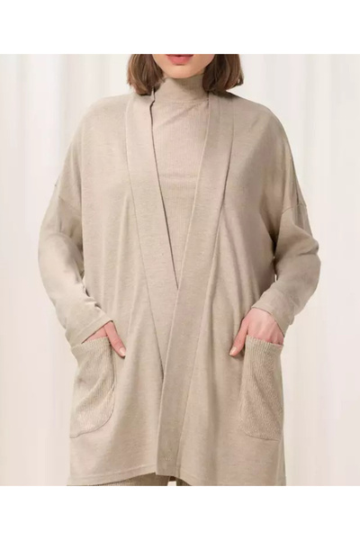 Triumph Cardigan, Cream