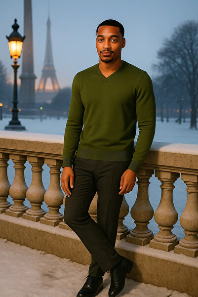 Maccali Men's Loose Trend Long Green V-Neck Sweater