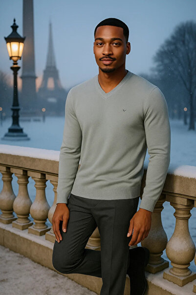 Maccali Men's Loose Trend Long Gray V-Neck Sweater