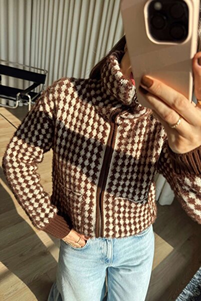 Sue Store Coffee Beige Gingham Front Zippered Furry Cardigan