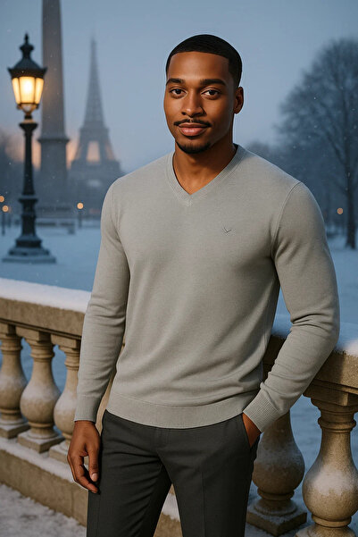 Maccali Men's Loose Trend Long Gray V-Neck Sweater