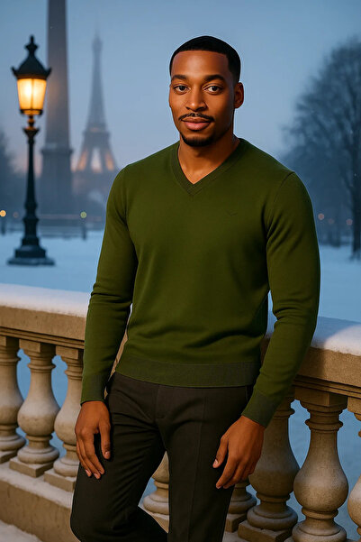 Maccali Men's Loose Trend Long Green V-Neck Sweater