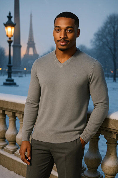 Maccali Men's Loose Trend Long Gray V-Neck Sweater