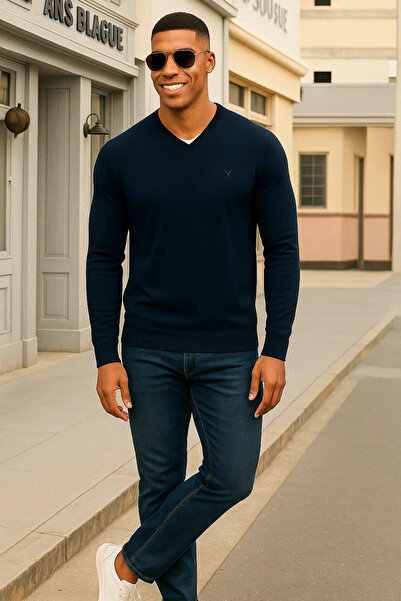 Maccali Men's Comfortable Casual Long Sleeve Navy Blue V-Neck Sweater
