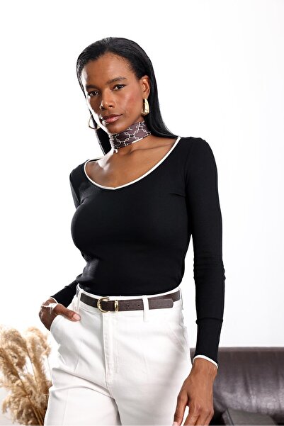 5in1Canpolat Black V-Neck Paneled Blouse 17104