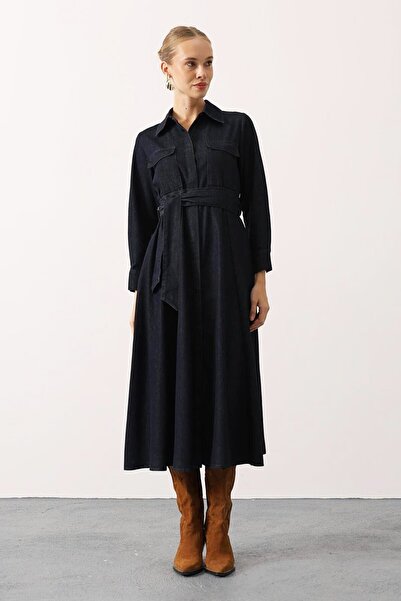 VAGGON Τζιν φόρεμα μεσαίου μήκους με κορδόνι και κλείσιμο με κουμπιά