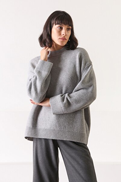 Ferraro Gray Long Sleeve Crew Neck Cashmere Oversized Women's Knitwear Sweater