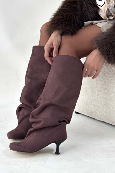 Shoebutik Γυναικείες μπότες με τακούνι Lea Bitter Brown Suede με στρογγυλή μύτη