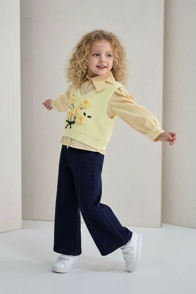 Minigimin Cicileri My Little One's 3-Piece Girl's Set with Flower Detail Knitted Sweater - Yellow
