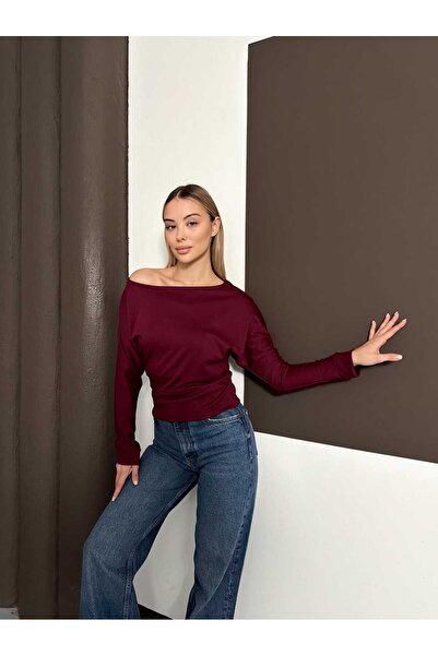 The Robi Women's Burgundy Boat Neck Batwing Sleeve Blouse