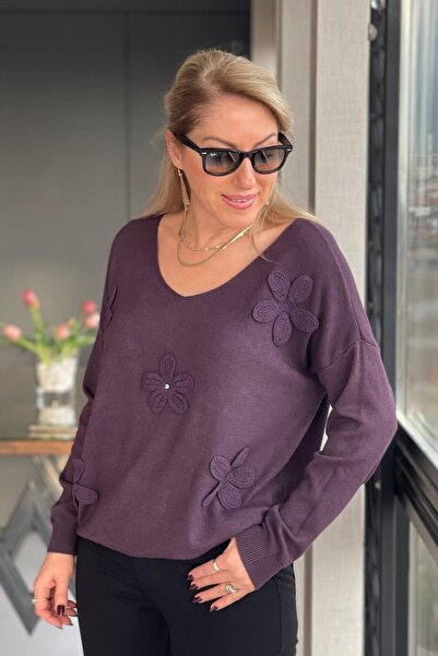 MİSLİNA BUTİK Çiçek Kabartmalı Taş Detay Mürdüm Kazak