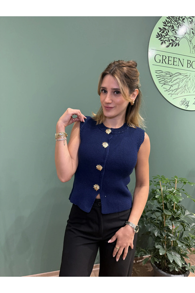 Greenboutique سترة تريكو بأزرار ذهبية